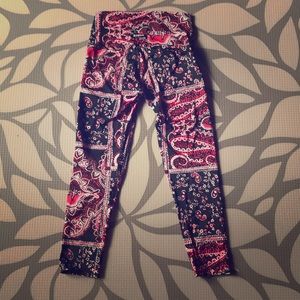 K-Deer High-Waisted Crops